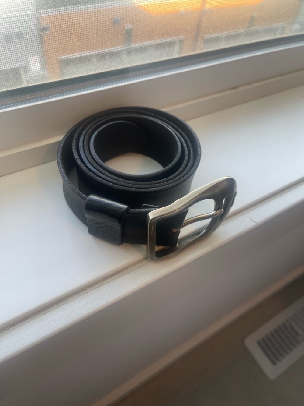 Dolce & Gabbana Black Leather Belt with Brushed Gold D&G Buckle - Picture 2 of 5